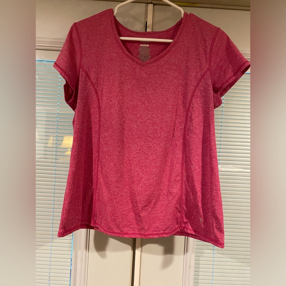 EUC Danskin Now shortsleeve athletic shirt. SZ XL